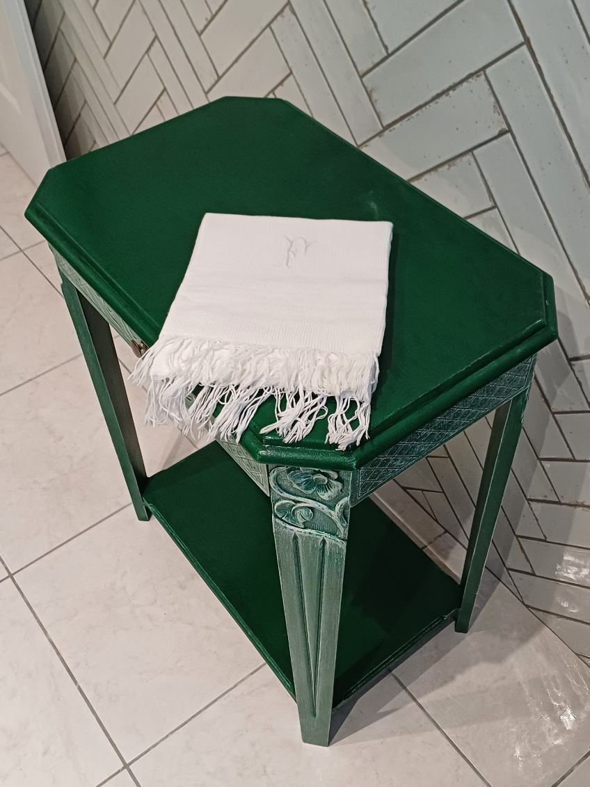 MEuble relookée vert